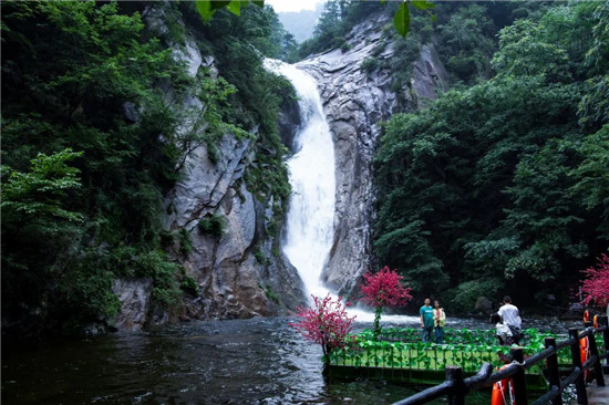千车万人尧山来撒欢，网红音乐节声动中原！