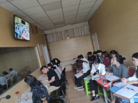 ͬ칹չ Яֲչ  塱 ͬ칹չʾ֮꼶