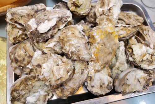 小龙虾自由！生蚝自由！郑州双铺路上这家饭店“最抚凡人心”