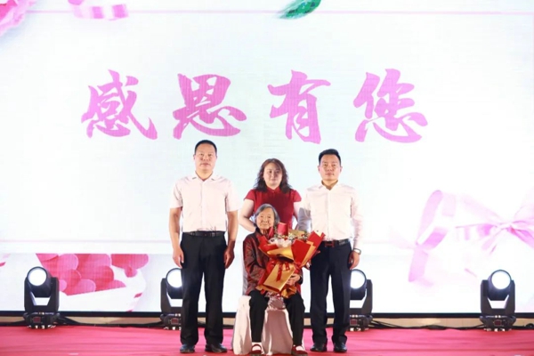 小李补胎23周年庆暨夏季轮胎安全节盛大启幕